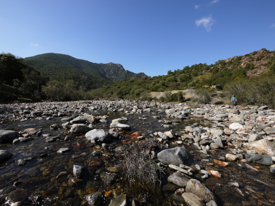 Sud Est Sardegna, selvaggio entroterra e mare d’autunno. Foto Matteo Casula