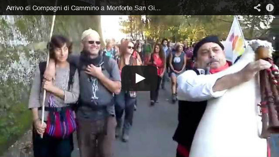 Video Arrivo di Compagni di Cammino a Monforte San Giorgio